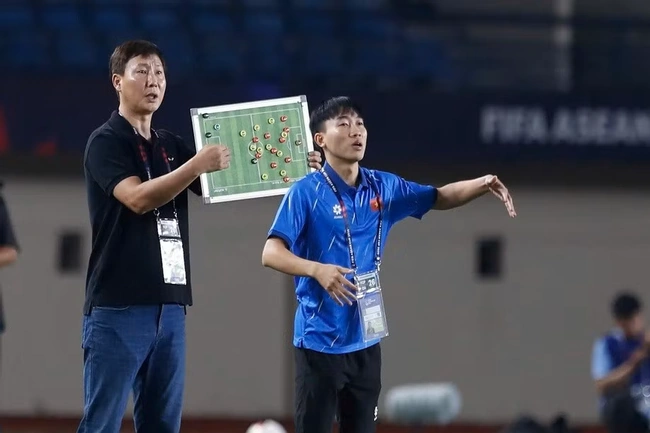 Xuân Son chính thức nghỉ FIFA ASEAN Cup 2026, HLV Kim Sang-sik sẽ thay thế bằng phương án nào?