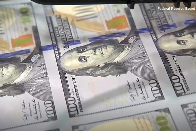Đằng sau đà tăng của đồng USD