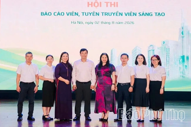 Từ một kỳ sinh hoạt chi bộ đến những cách làm mới ở Vietcombank Sở giao dịch