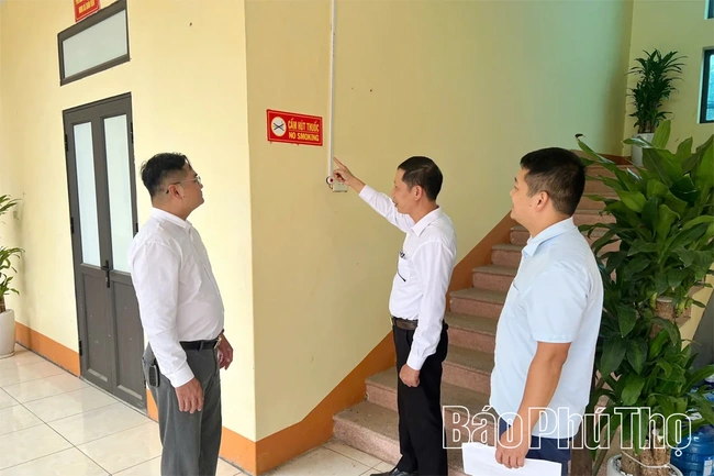 Xây dựng công sở không khói thuốc