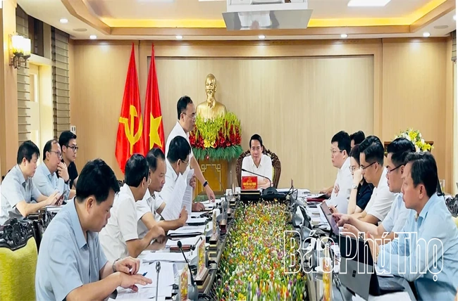 Ban Kinh tế - Ngân sách thẩm tra các tờ trình, dự thảo nghị quyết trình kỳ họp chuyên đề HĐND tỉnh