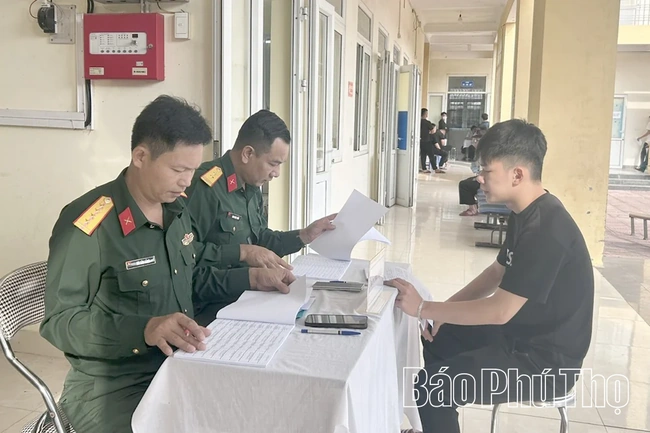 Kim Bôi tập trung cho công tác tuyển quân