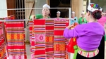Thổ cẩm – giữ lửa nghề xưa