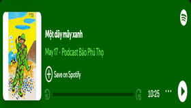 Một dãy mây xanh
