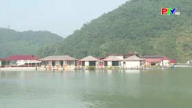 Kiểm tra cơ sở sản xuất, kinh doanh trên lòng hồ thủy điện Hòa Bình