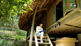 The echo of the Muong village in the mountains and forests