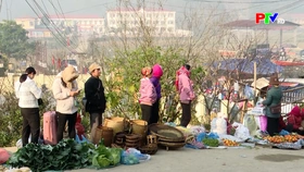 Sắc màu chợ Tết vùng cao