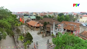 Hung Lo Ancient Communal House
