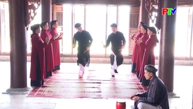 Làng Xoan cổ rộn ràng vào hội