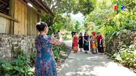 Stories from Muong hamlets