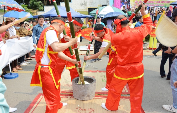 Hội thi làm bánh chưng, bánh giầy: Nét đặc trưng vùng Đất Tổ