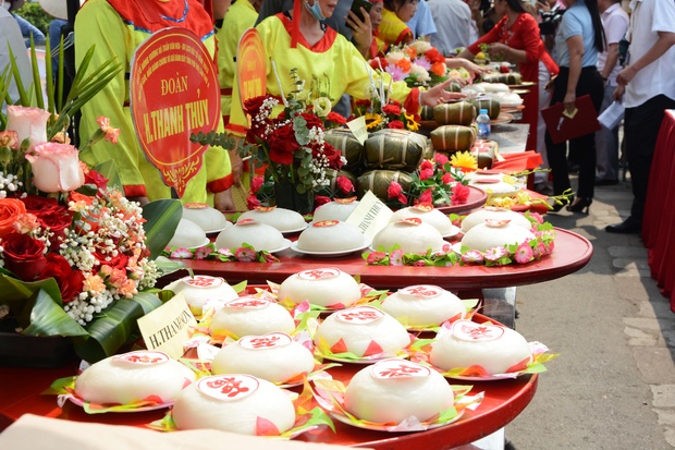 Hội thi làm bánh chưng, bánh giầy: Nét đặc trưng vùng Đất Tổ